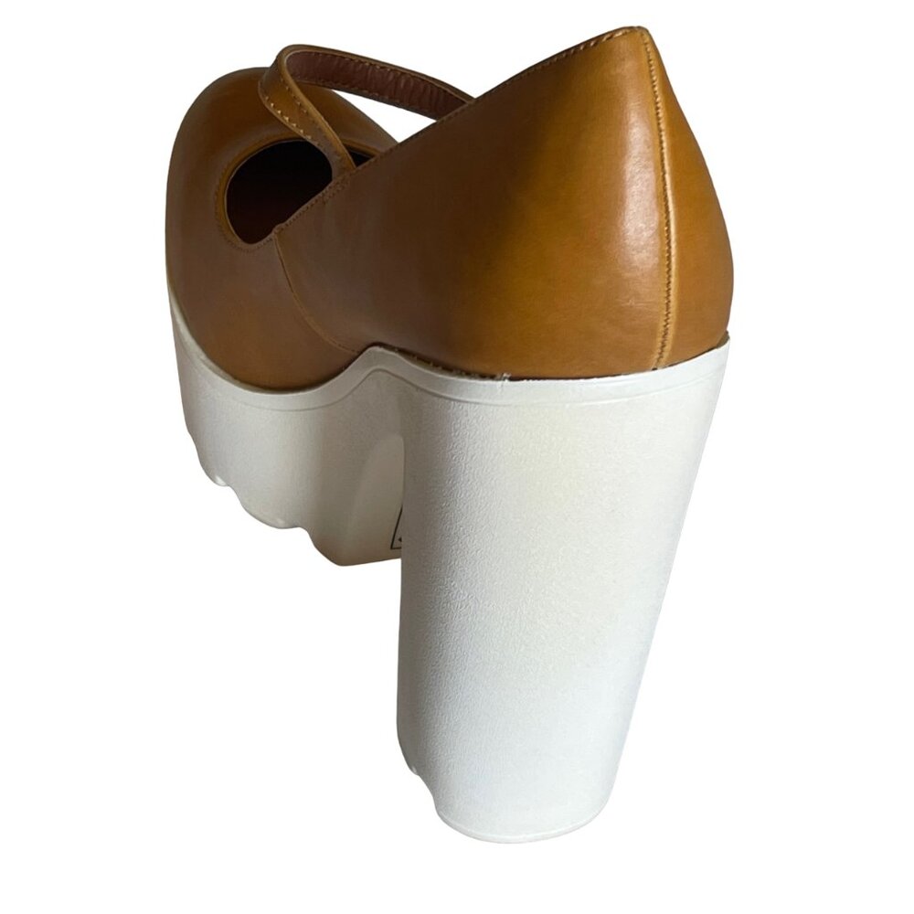 Shoe Republic Two-Tone Tan & White Lug Sole Chunky Platform Mary Janes Shoes - Picture 7 of 8